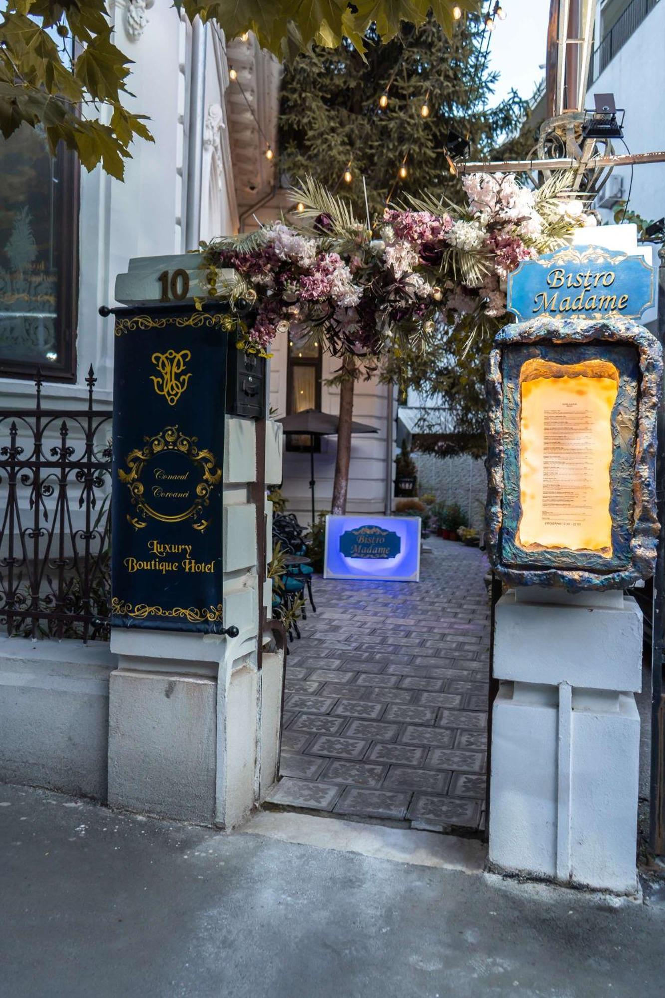 Conacul Coroanei Luxury Boutique Hotel ブカレスト エクステリア 写真