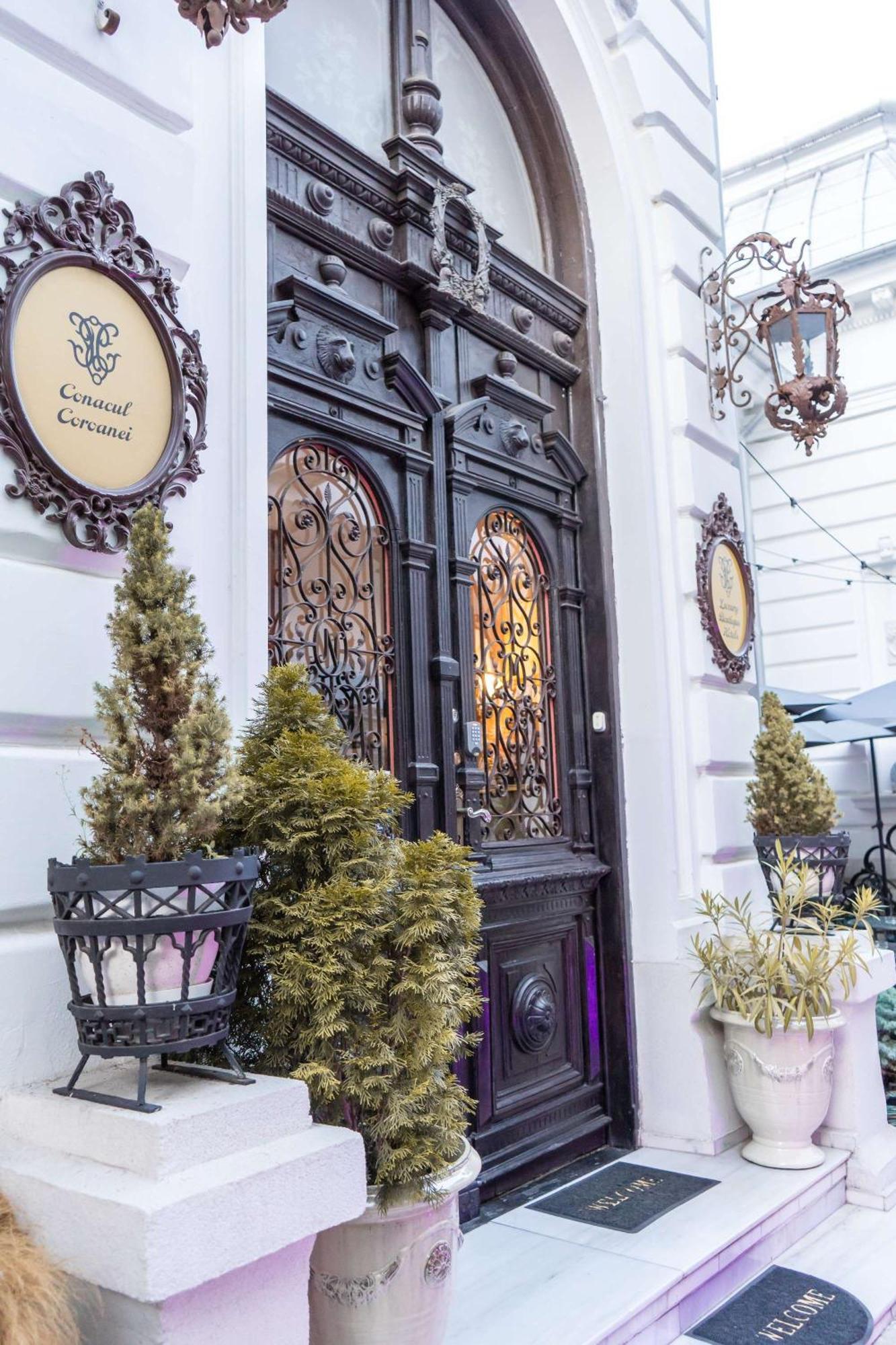 Conacul Coroanei Luxury Boutique Hotel ブカレスト エクステリア 写真