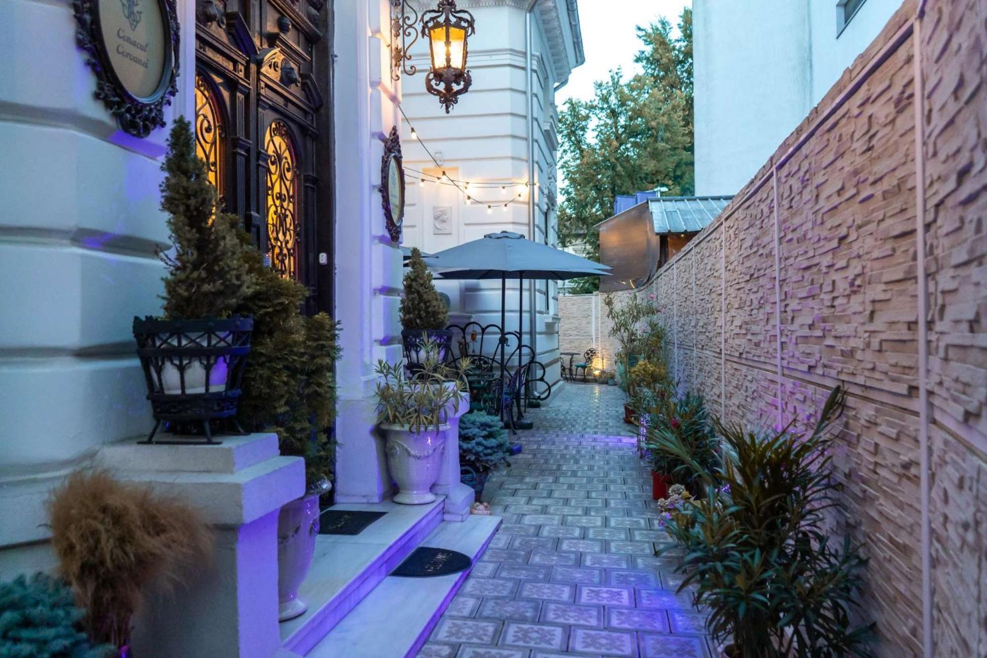 Conacul Coroanei Luxury Boutique Hotel ブカレスト エクステリア 写真
