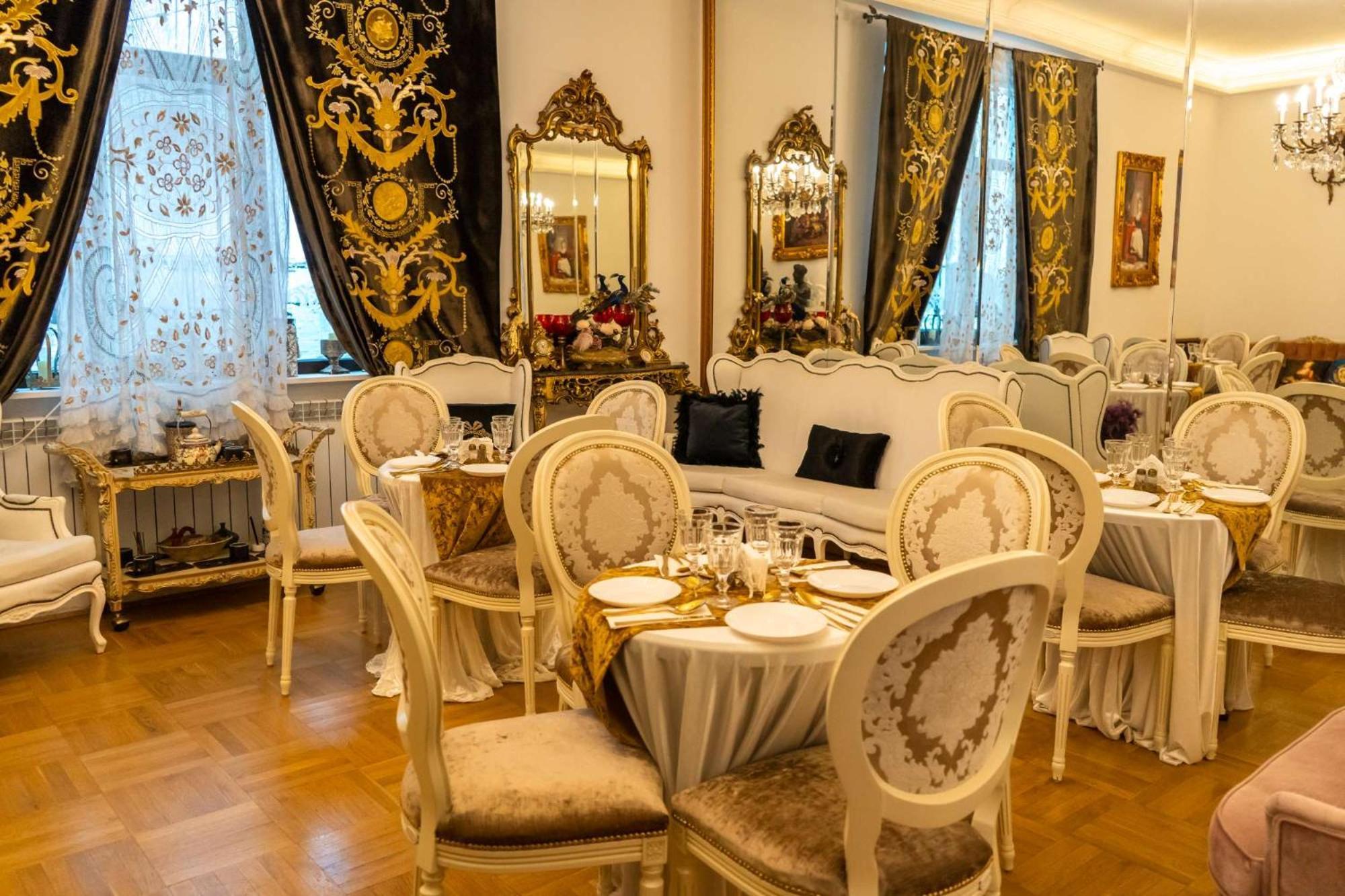 Conacul Coroanei Luxury Boutique Hotel ブカレスト エクステリア 写真